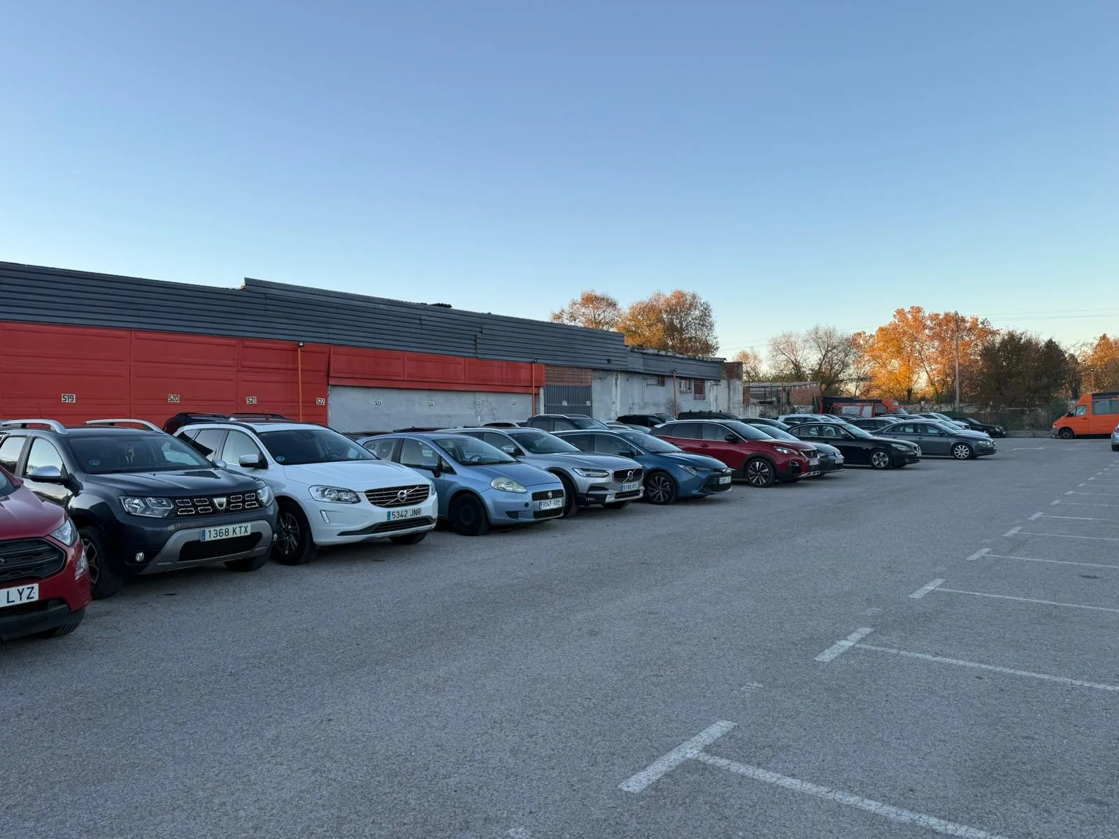 Vista del parking descubierto de Parking Barajas en Madrid